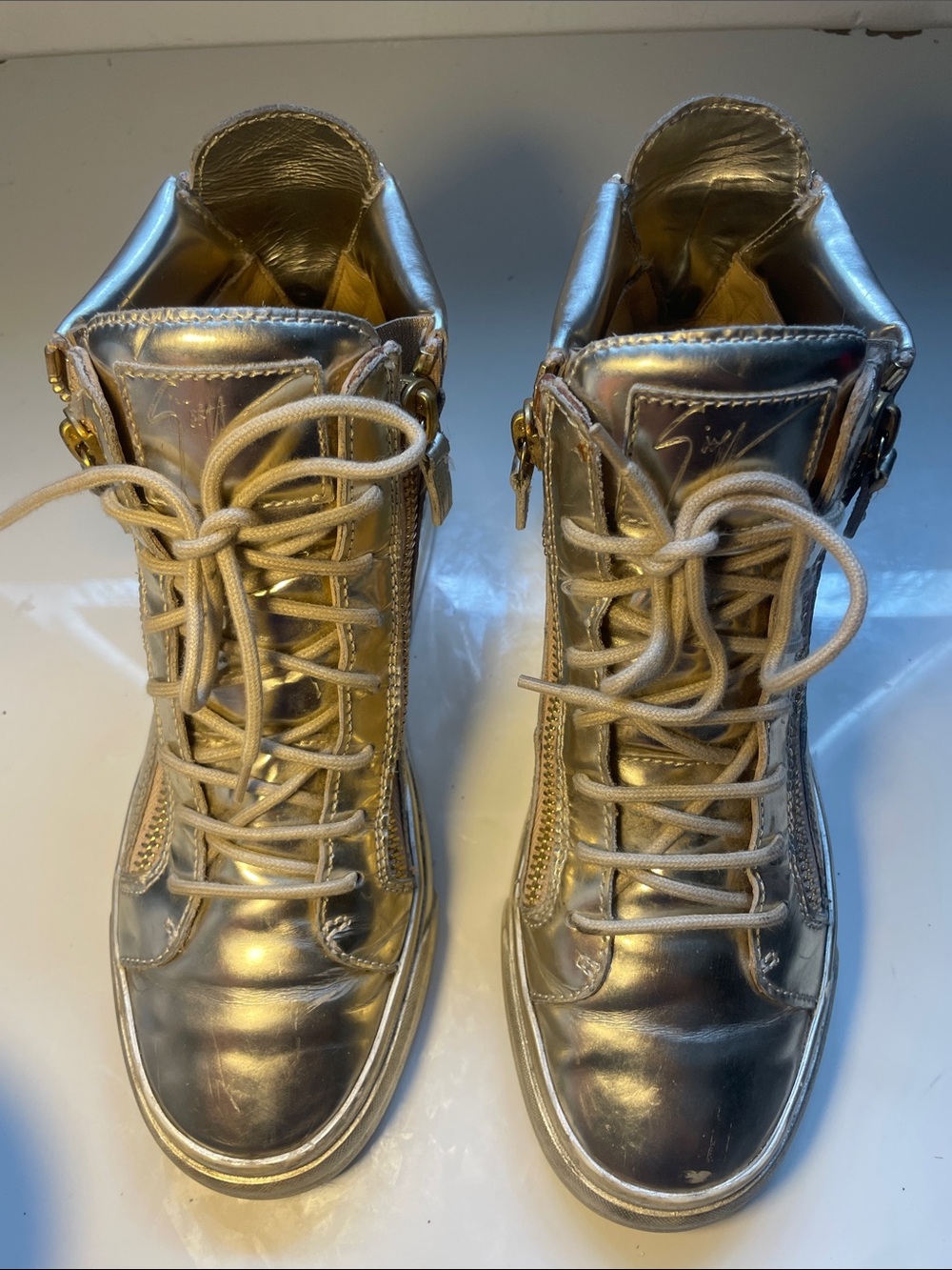 Gold Rare Giuseppe Zanotti snearkers sz 39